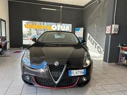 Viola Usata 2018 Alfa Romeo Giulietta Super Tre volumi | 9900 € (Buon prezzo)