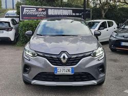 Grigio Usata 2022 Renault Captur Business SUV | 18.500 € (Buon prezzo)