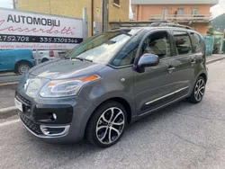 Grigio maestro metallizzato Usata 2009 Citroën C3 Picasso Exclusive Monovolume | 6000 € (Buon prezzo)