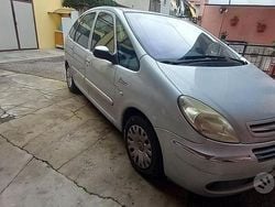 Grigio Usata 2009 Citroën Xsara Picasso Monovolume | 1700 € (Super prezzo)