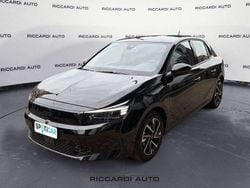 Nero Nuova 2025 Opel Corsa Tre volumi | 17.300 € (Buon prezzo)