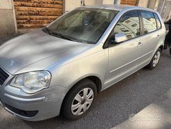 Grigio Usata 2006 VW Polo Tre volumi | 2500 € (Buon prezzo)
