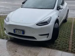 Bianco Usata 2023 Tesla Model Y SUV | 33.500 € (Buon prezzo)