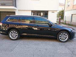 Nero Usata 2021 VW Passat Station wagon | 20.400 € (Ottimo prezzo)