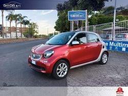 Rosso Usata 2016 Smart ForFour Passion Due volumi | 11.900 € (Cara)