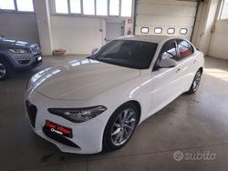 Bianco Usata 2019 Alfa Romeo Giulia Super Tre volumi | 23.800 € (Cara)