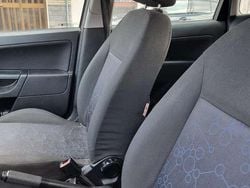 Grigio Usata 2006 Ford Fiesta Collection Tre volumi | 2500 € (Ottimo prezzo)