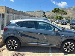 Blu/azzurro Usata 2022 Renault Captur Techno SUV | 17.800 € (Buon prezzo)