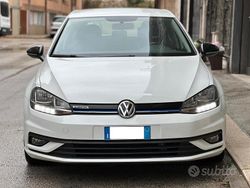 Bianco Usata 2017 VW Golf Executive Tre volumi | 11.500 € (Molto cara)