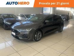 Grigio Usata 2022 Ford Focus ST-Line Tre volumi | 19.099 € (Buon prezzo)