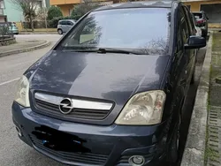 Usata 2010 Opel Meriva Monovolume | 200 €