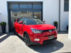 Rosso Usata 2016 Ssangyong Tivoli SUV | 8200 € (Buon prezzo)