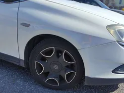 Bianco Usata 2009 Lancia Delta Tre volumi | 3000 € (Buon prezzo)