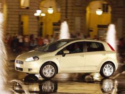 Blu/azzurro Usata 2008 Fiat Grande Punto Dynamic Due volumi | 3900 € (Buon prezzo)