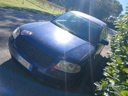 Grigio Usata 2001 VW Passat Tre volumi | 800 €