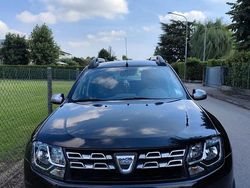 Nero Usata 2014 Dacia Duster Lauréate Tre volumi | 6500 € (Buon prezzo)