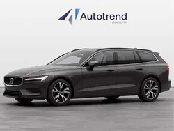Grigio scuro Nuova 2024 Volvo V60 Core Station wagon | 44.900 € (Molto cara)