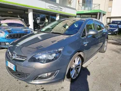 Grigio Usata 2013 Opel Astra Cosmo Station wagon | 6800 € (Cara)