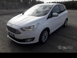 Usata 2017 Ford C-MAX Monovolume | 8299 € (Buon prezzo)