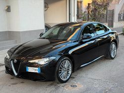 Nero Usata 2019 Alfa Romeo Giulia Tre volumi | 18.499 € (Buon prezzo)
