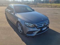 Usata 2017 Mercedes E220 AMG line Tre volumi | 27.300 € (Cara)