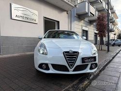 Bianco Usata 2015 Alfa Romeo Giulietta Distinctive Tre volumi | 5999 € (Super prezzo)