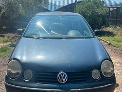 Usata 2002 VW Polo Tre volumi | 1200 € (Ottimo prezzo)