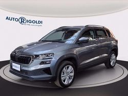 Grigio graphite metallizzato Usata 2024 Skoda Karoq Selection SUV | 21.900 € (Ottimo prezzo)