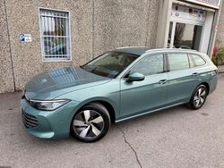 Grigio Usata 2024 VW Passat Business Station wagon | 36.890 € (Buon prezzo)
