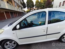 Bianco Usata 2008 Peugeot 107 Due volumi | 2900 € (Buon prezzo)