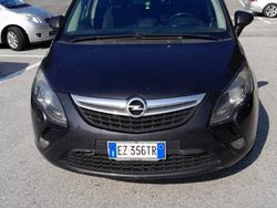 Nero Usata 2015 Opel Zafira Monovolume | 5000 €