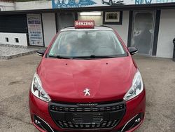 Rosso Usata 2017 Peugeot 208 Allure Due volumi | 7900 € (Buon prezzo)
