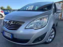 Grigio Usata 2010 Opel Meriva Monovolume | 3500 € (Buon prezzo)