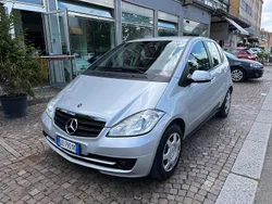 Grigio Usata 2010 Mercedes A150 Style Tre volumi | 3490 € (Ottimo prezzo)