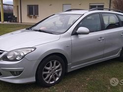 Grigio Usata 2010 Hyundai i30 Station wagon | 2300 €