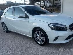 Bianco Usata 2018 Mercedes A180 Tre volumi | 14.800 € (Buon prezzo)