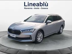 Grigio Nuova 2024 Skoda Superb Selection Station wagon | 37.300 € (Buon prezzo)