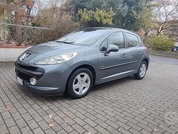 Grigio Usata 2009 Peugeot 207 Sport Tre volumi | 3600 € (Buon prezzo)