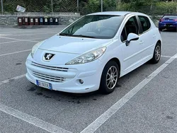 Usata 2008 Peugeot 207 Tre volumi | 4000 €