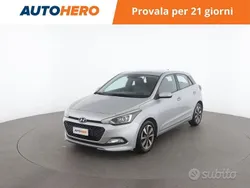 Argento Usata 2014 Hyundai i20 Comfort Tre volumi | 7799 € (Buon prezzo)