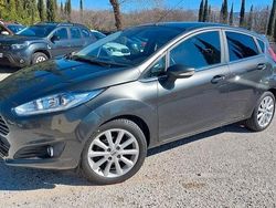 Grigio Usata 2016 Ford Fiesta Titanium Tre volumi | 7500 € (Cara)