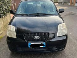 Usata 2006 Kia Picanto Due volumi | 1200 €