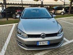 Argento Usata 2016 VW Golf VII Highline Tre volumi | 12.800 € (Ottimo prezzo)