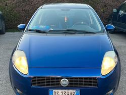 Blu Usata 2008 Fiat Grande Punto Due volumi | 3000 € (Buon prezzo)