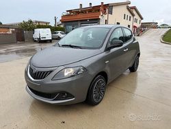 Grigio Usata 2022 Lancia Ypsilon Gold Due volumi | 12.500 € (Buon prezzo)