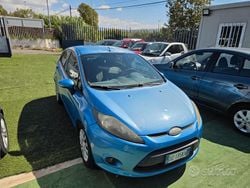 Blu Usata 2009 Ford Fiesta Tre volumi | 1500 € (Ottimo prezzo)