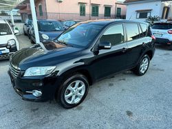Nero Usata 2010 Toyota RAV4 SUV | 7000 € (Buon prezzo)