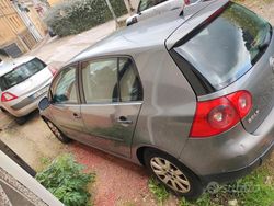 Grigio Usata 2008 VW Golf V Tre volumi | 800 €