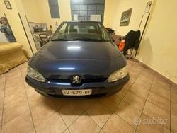 Blu Usata 1998 Peugeot 106 Due volumi | 2700 €