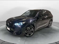 Black sapphire metallizzato Usata 2023 BMW X1 M Sport SUV | 43.890 € (Buon prezzo)